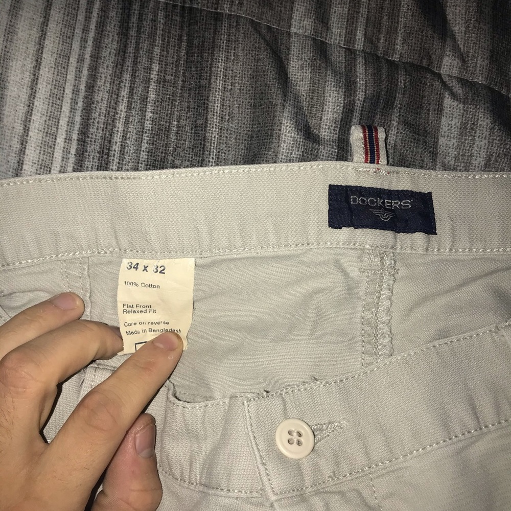 Men’s Dress Pants - Size = 34/32 (Docker’s)